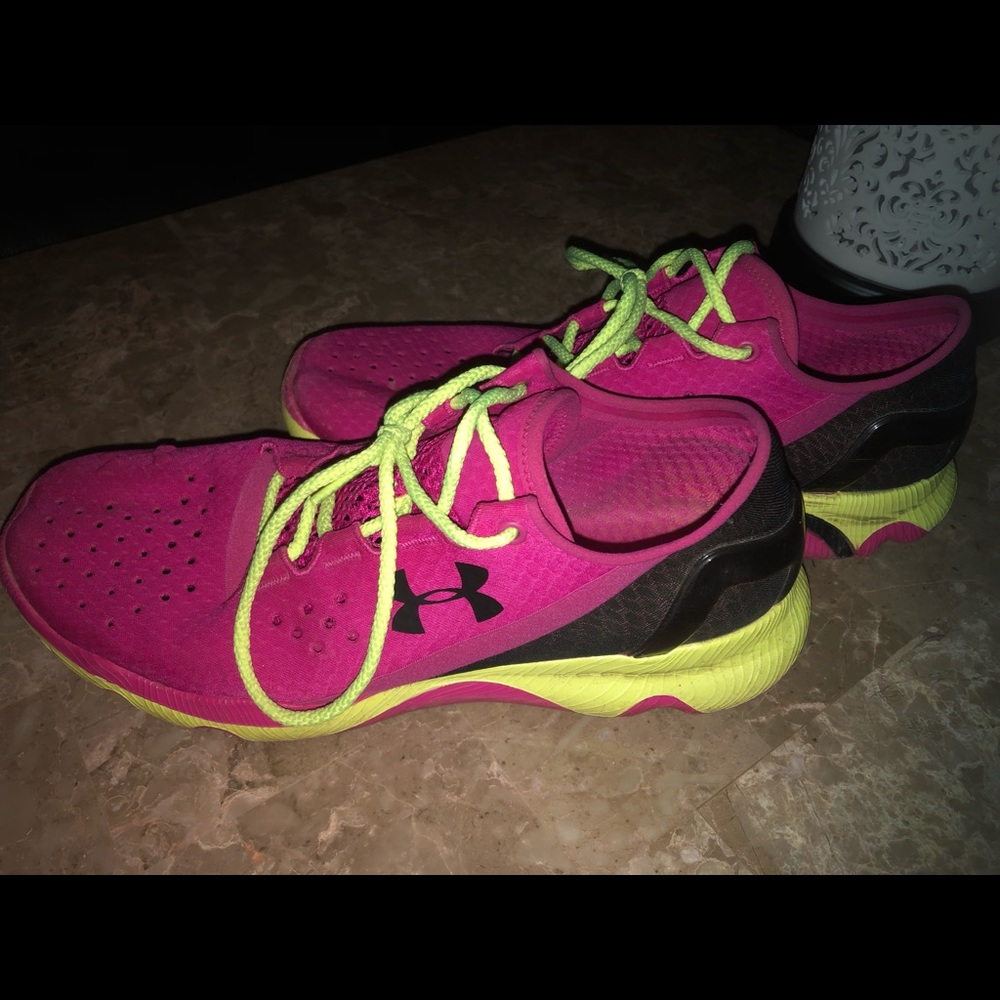 Underarmour speedform size 8